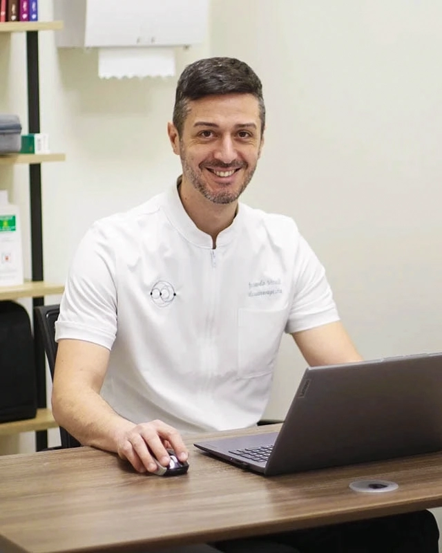 Riccardo Vitali - Co-Founder, Massoterapista e Dott. in Scienze Motorie